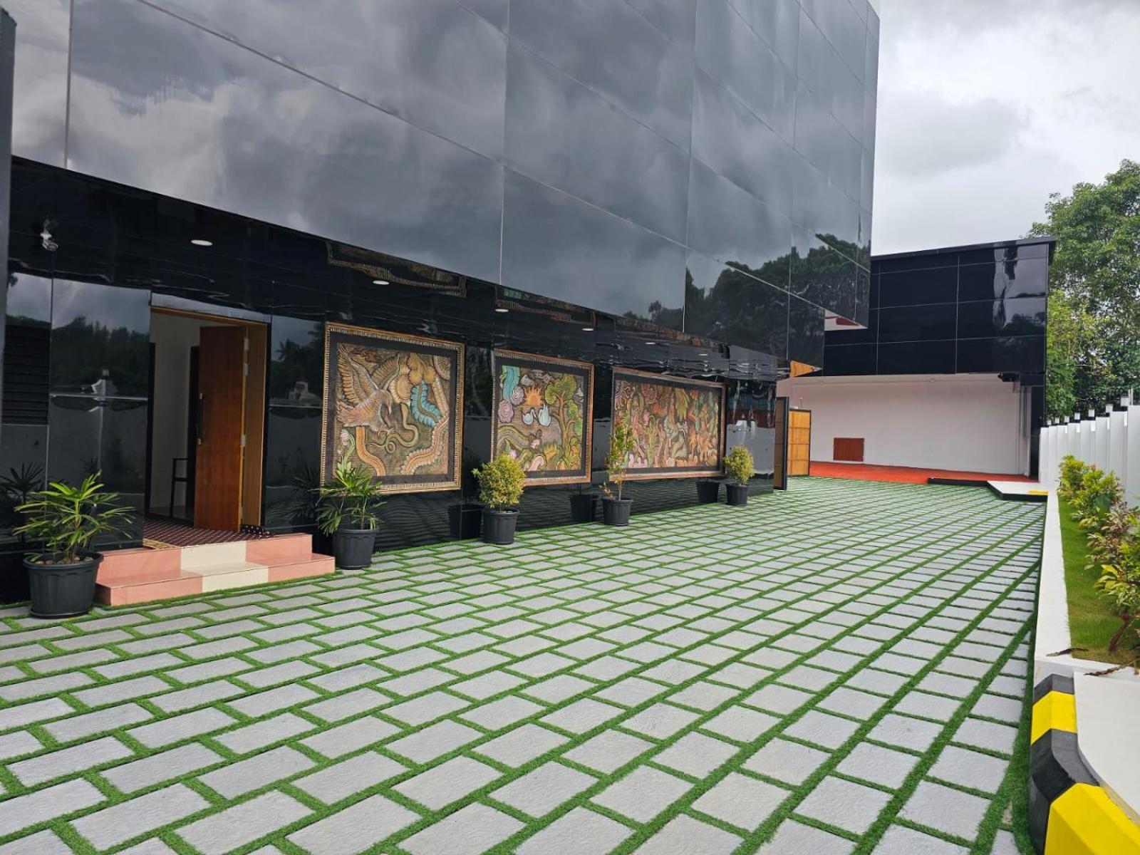 Pearl Residency Hotel Ayoor Ngoại thất bức ảnh